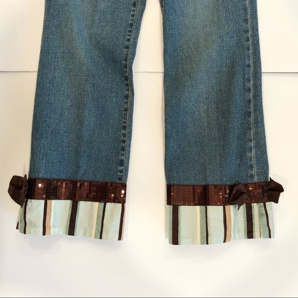 Too She She tapestry like hem crop jeans